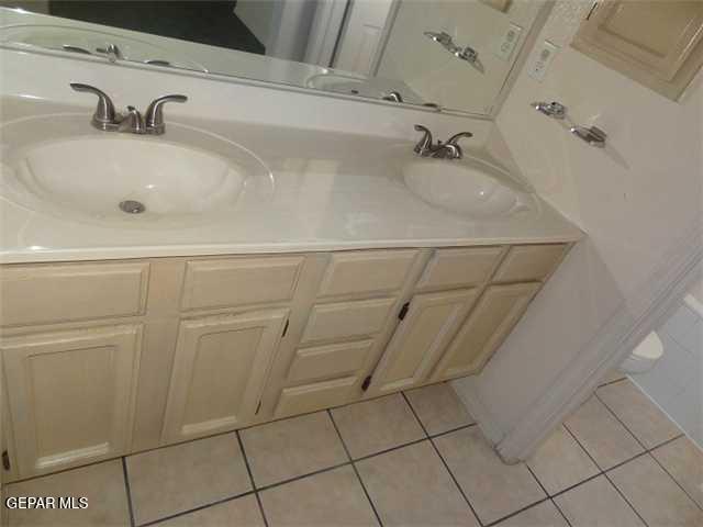 Building Photo - 7481 Umbria Dr