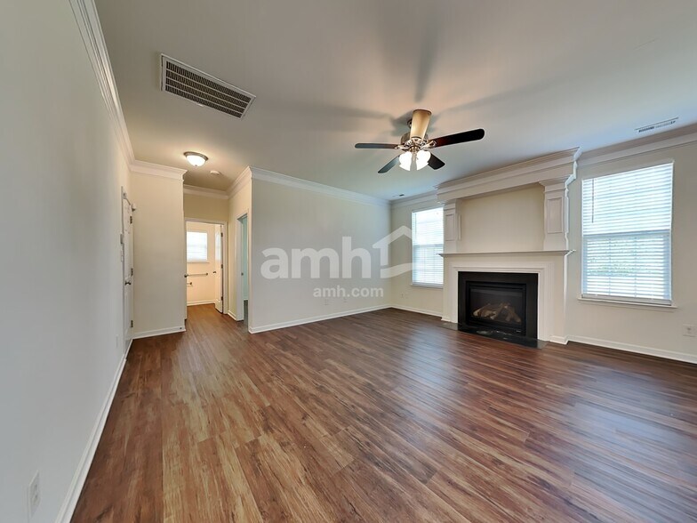 Building Photo - 1416 Paulonia Way