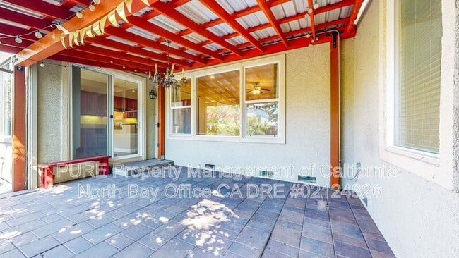 Building Photo - 8744 Merlot Way