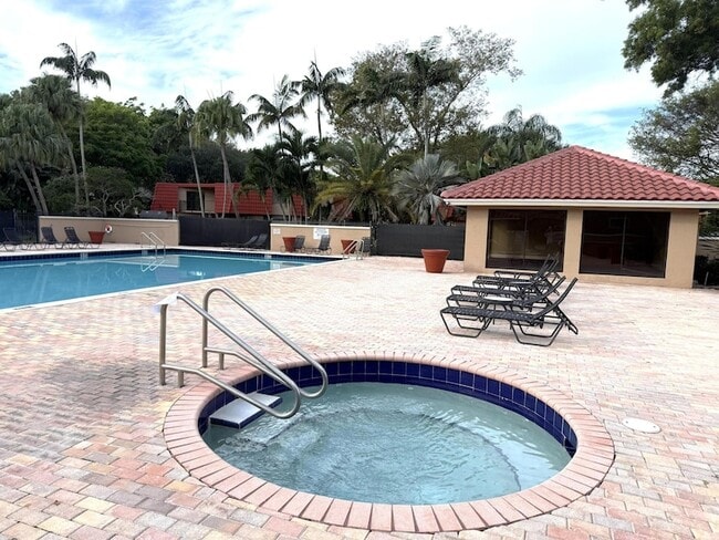 Building Photo - 8255 Severn Dr