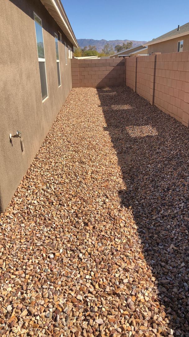 Building Photo - 2494 S Clovis Place-