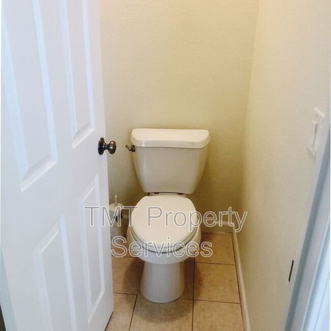 Building Photo - 2362 Dunsley Cir
