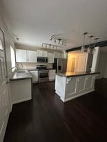 Building Photo - 71 E California Ave