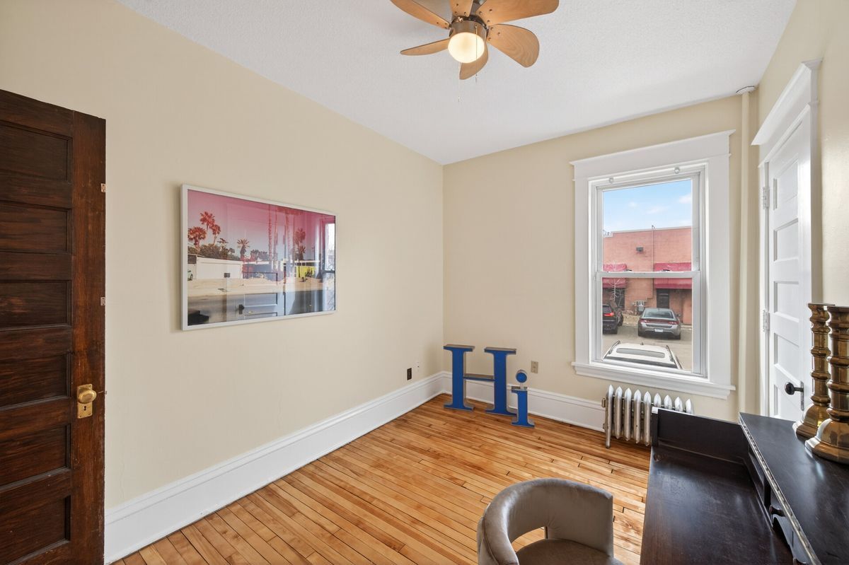 Building Photo - 722 Grand Ave