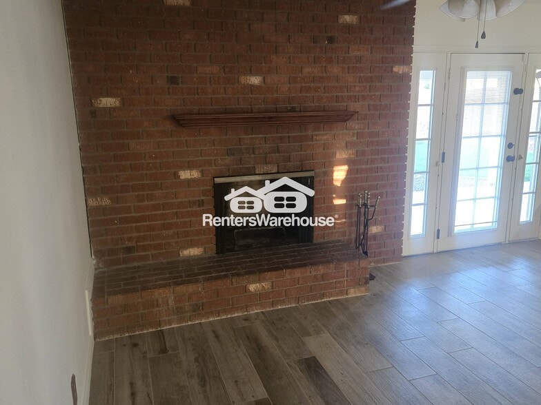 Building Photo - 4136 W Beryl Ave