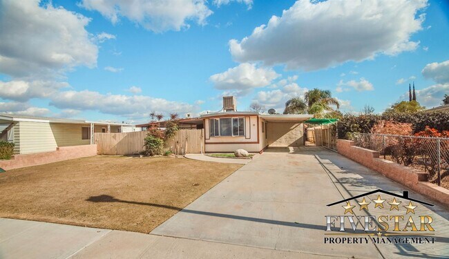 Primary Photo - 3 br, 2 bath House - 6220 TIGERFLOWER DR.