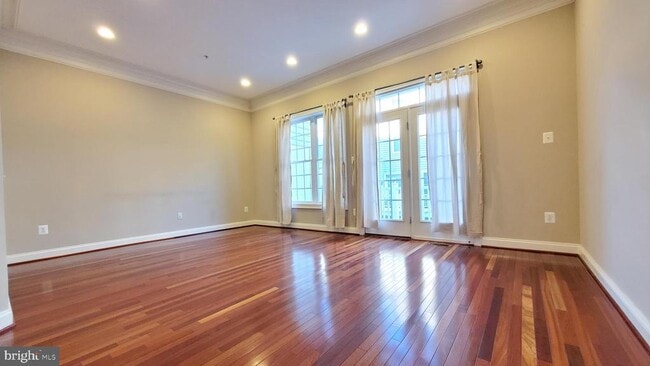 Building Photo - 631 Hurdle Mill Pl