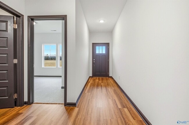 Building Photo - 292 Tercel Dr