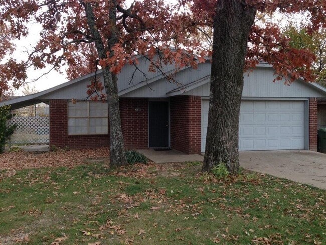 Primary Photo - 3606 W Beechwood Dr