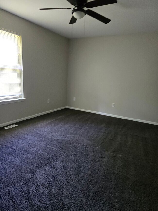 Building Photo - 1505-1507 Greensboro Dr