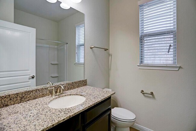 Building Photo - 24707 Royal Pike Dr