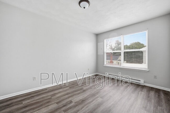 Building Photo - 2916 Pleasant Ave