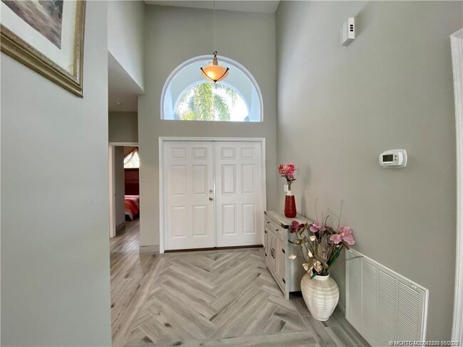 Building Photo - 3198 SE Carrick Green Ct