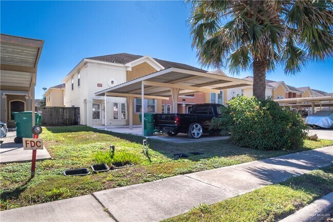 Building Photo - 15 West Dr