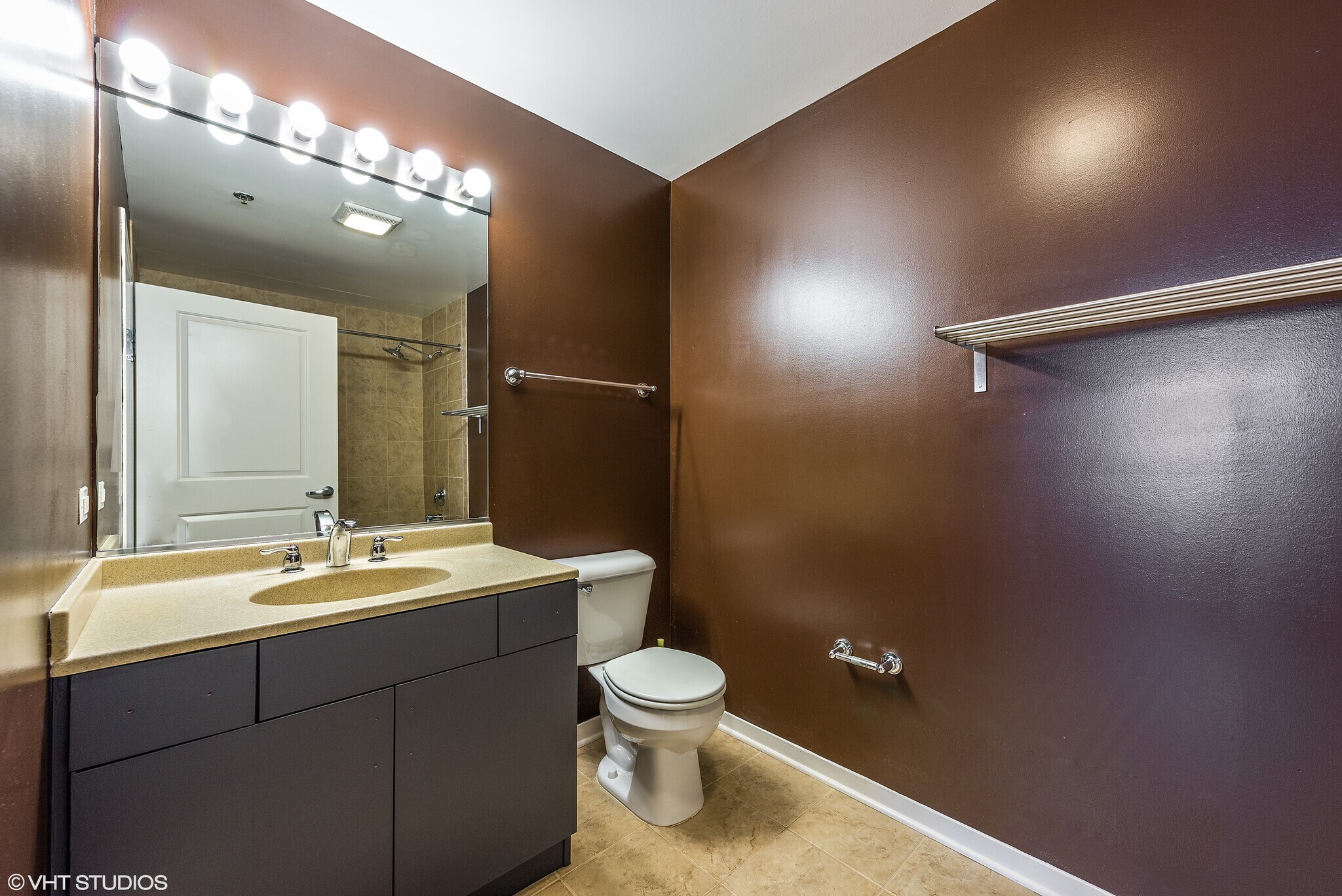 Primary Bathroom - 437 W Division St