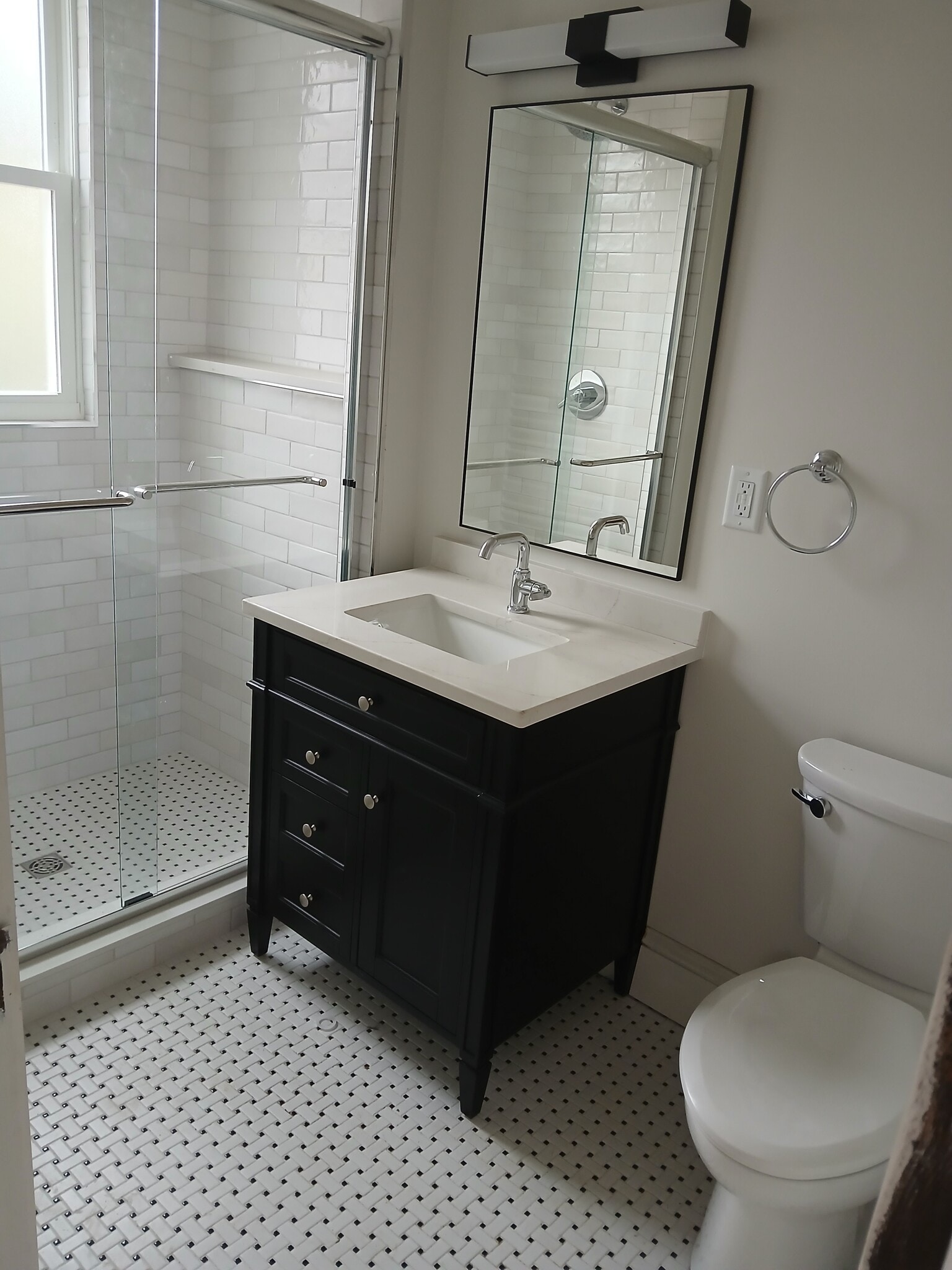 Building Photo - 3112 Grove Ave