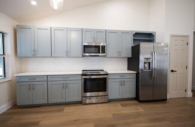 Building Photo - 16104 Stowe Ct