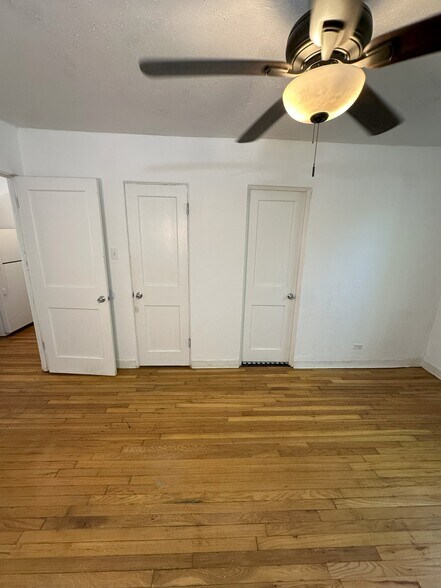 Building Photo - Courtyard on Vine