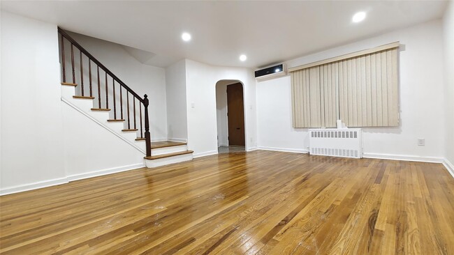 Primary Photo - 150-12 78th Ave