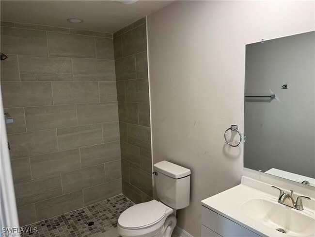 Building Photo - 2810 SW 7th Pl