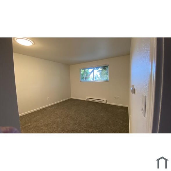 Building Photo - 629 Adele Ave