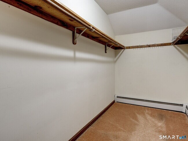 Building Photo - 522 Springfield Rd