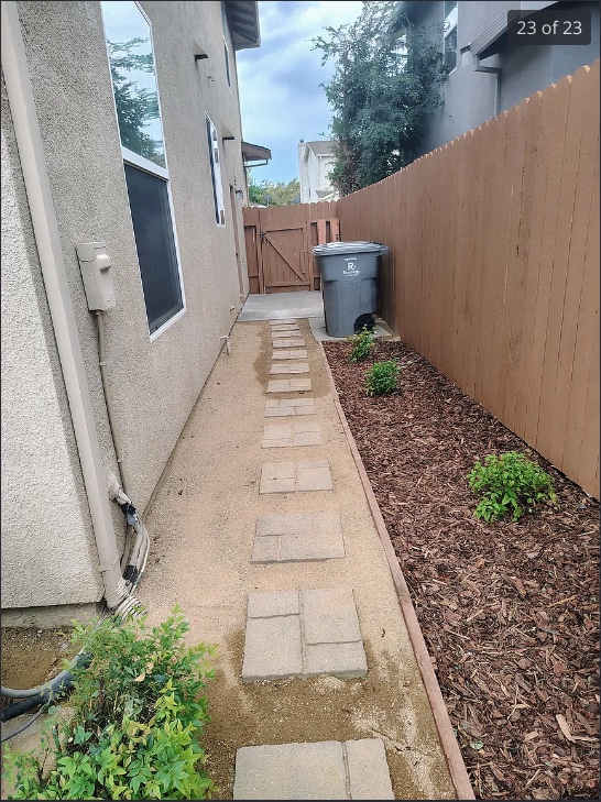 Building Photo - 609 Chateau Way