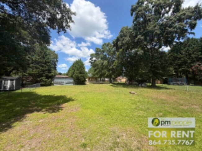 Building Photo - 111 Westwood Dr
