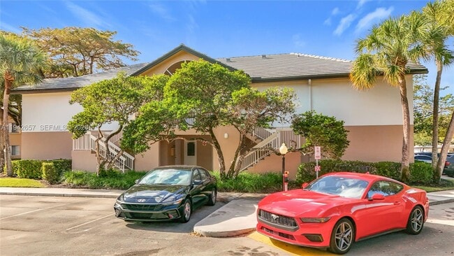 Building Photo - 9877 Westview Dr