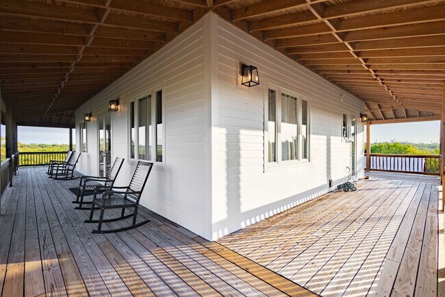 Building Photo - 18954 Acosta Rd