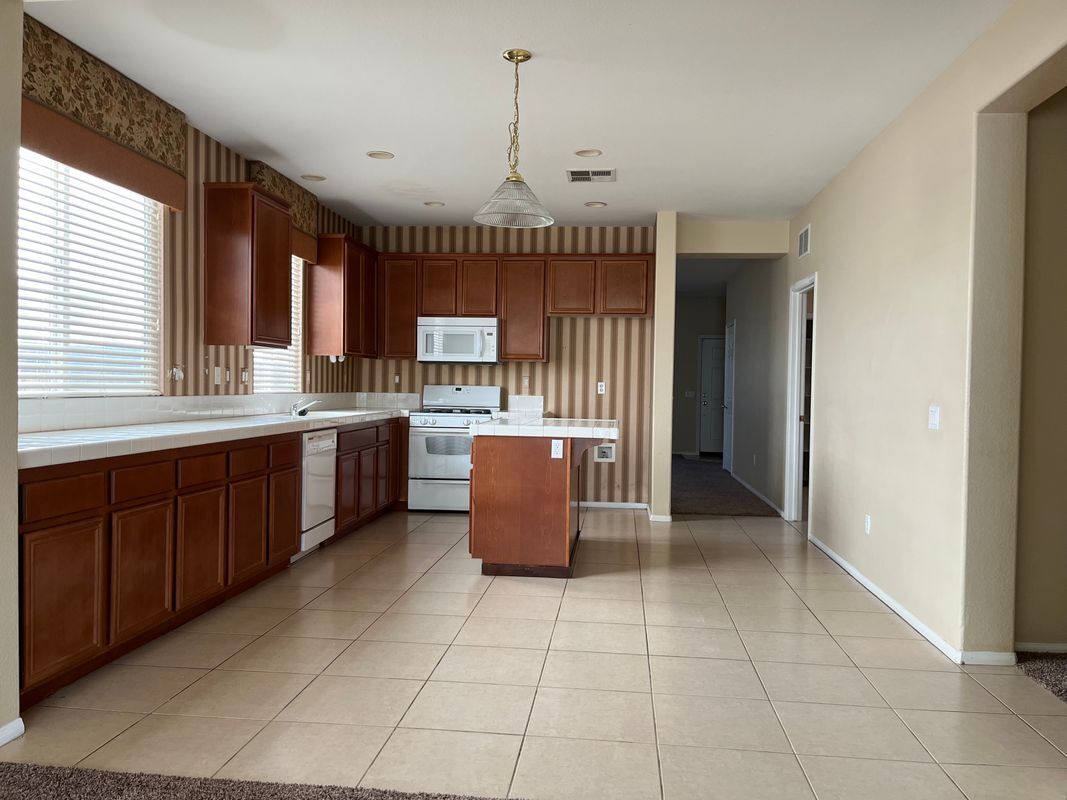 Building Photo - 9364 Field Stone Ave