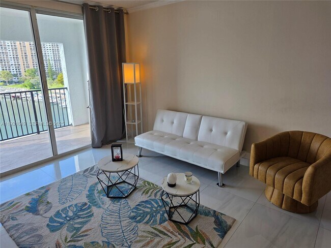 Building Photo - 17150 N Bay Rd