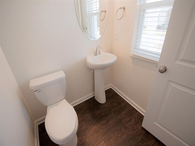 Building Photo - 222 Dogwood Cir