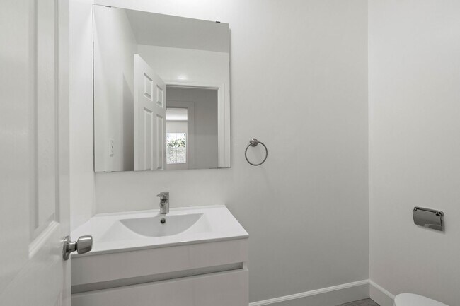 Building Photo - Timeless 1922 Spanish Charm meets Modern Luxury