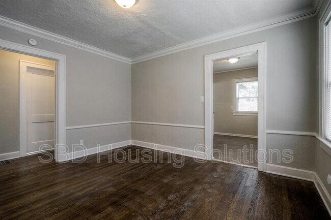 Building Photo - 1417 S Ralston Ave