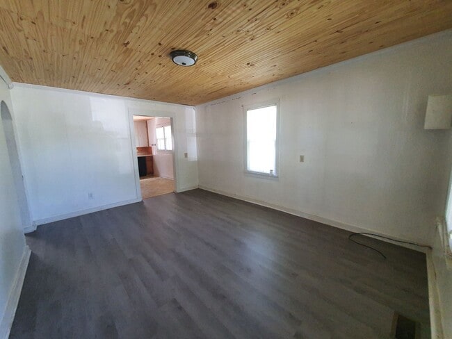 Building Photo - Home in Rolla