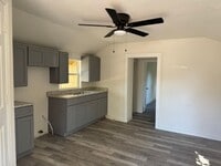 Building Photo - 419 Peabody Ave