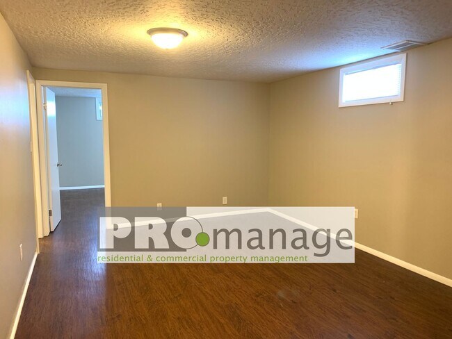 Building Photo - 4 Bed, 2 Bath Home w/ 1 Car Garage - Idaho Falls