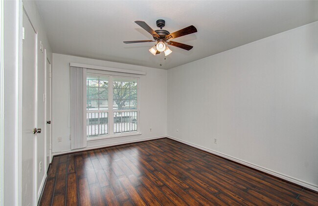 Building Photo - 12633 Memorial Dr