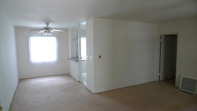 Building Photo - 4706-4708 Kester Ave