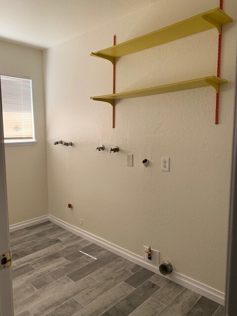 Building Photo - Redlands Home with NEW Paint & Tile Throughout