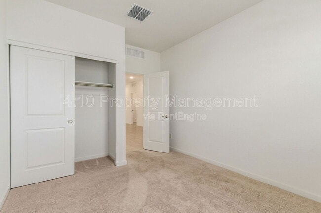 Building Photo - 35395 W Catalan St