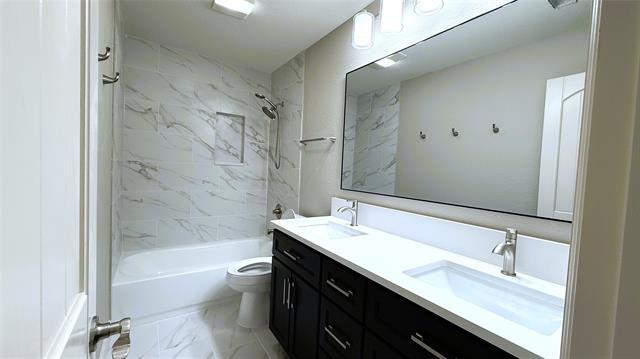 Building Photo - 7921 Decoy Dr