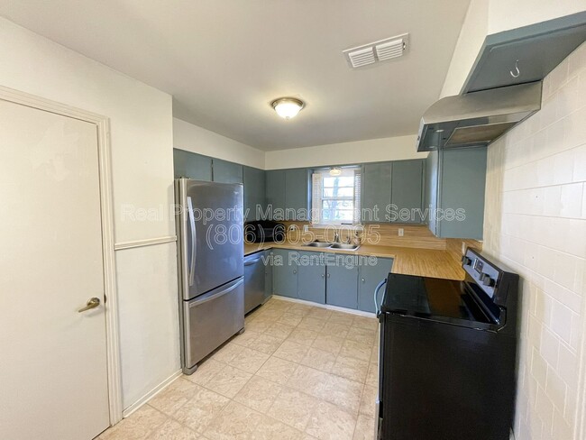 Building Photo - 3105 44th St