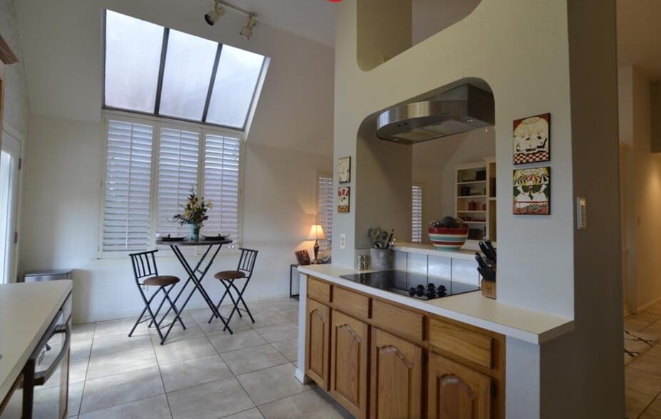 Building Photo - 2922 Double Lake Dr