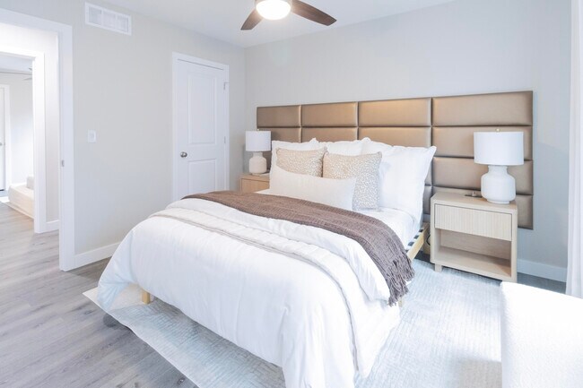 Building Photo - 2828 Emery Dr