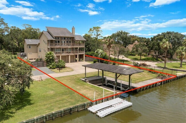Primary Photo - 4525 Beacon Hill Dr