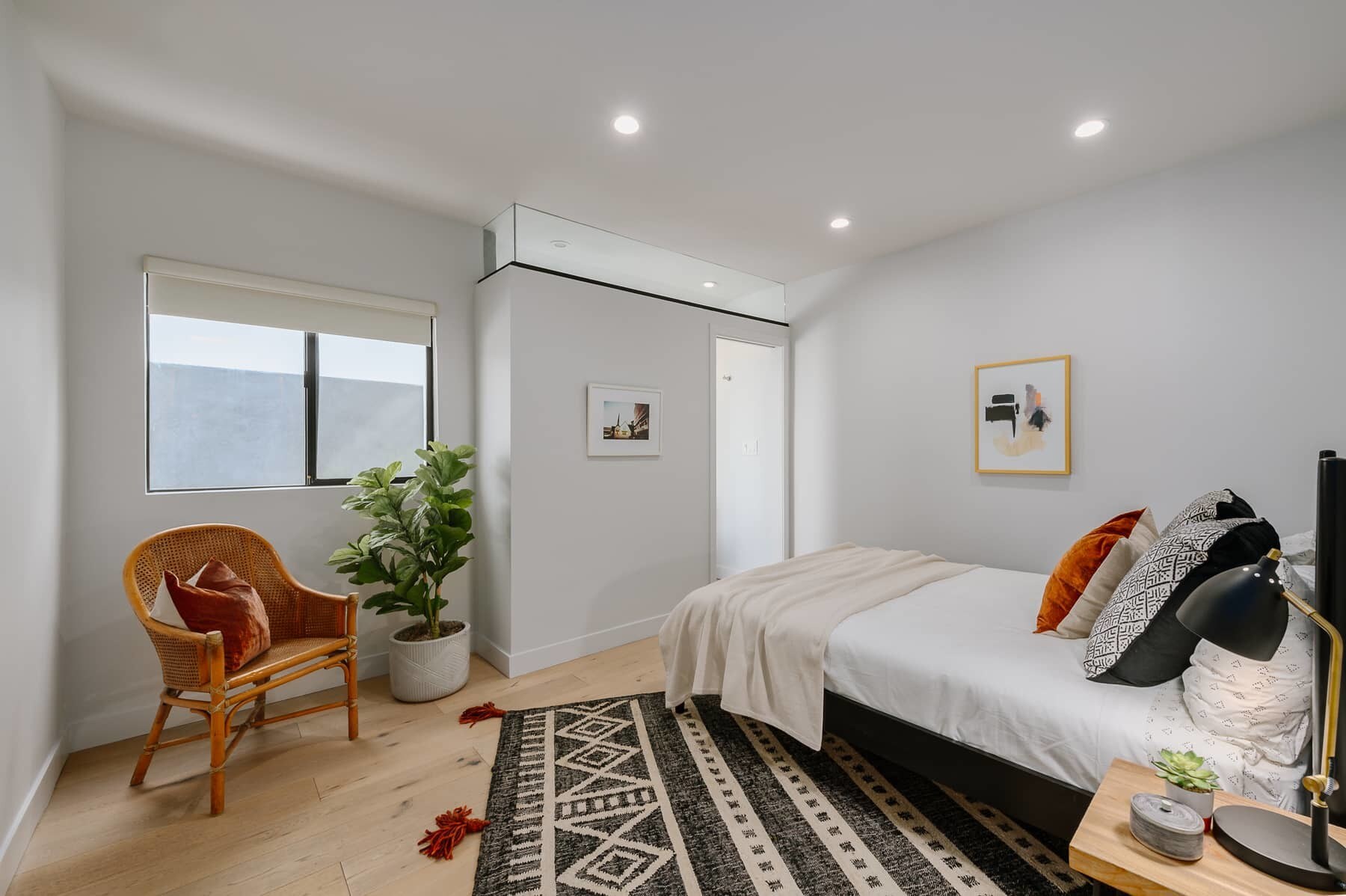 Building Photo - 3429 Larissa Dr