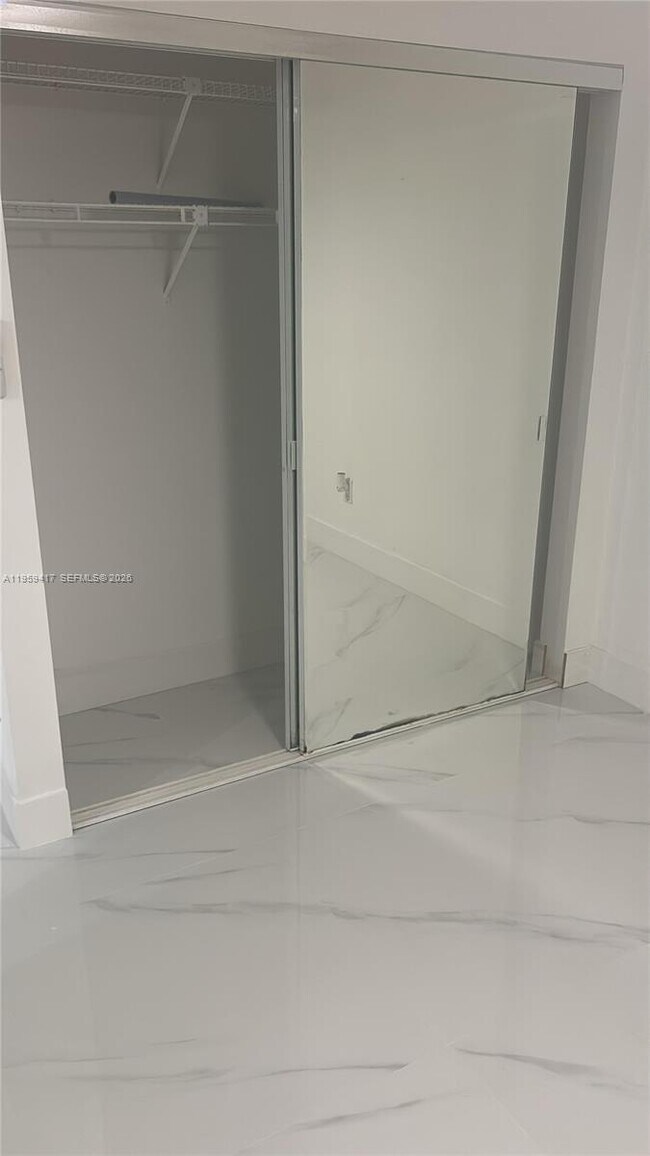 Building Photo - 12400 SW 259th Terrace