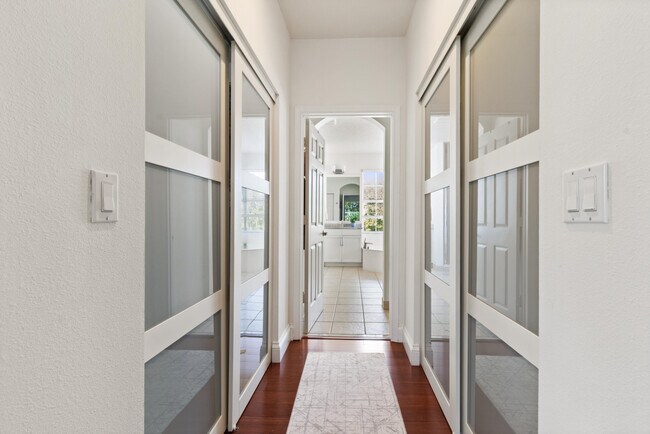 Building Photo - 4166 Wellington Shores Dr